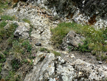 entre deux couches de spilite