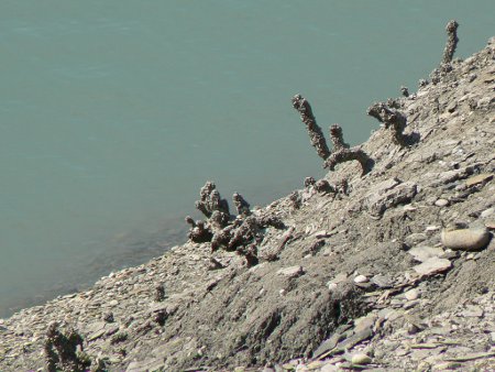 dpt d'argile dans le lac