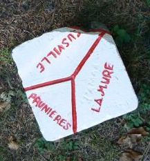 la borne au sommet au point de rencontre des 3 cantons